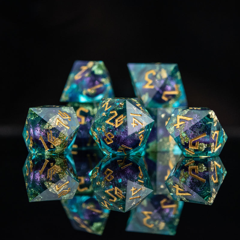 Load image into Gallery viewer, Siren&#39;s Treasure Liquid Core Dice Set
