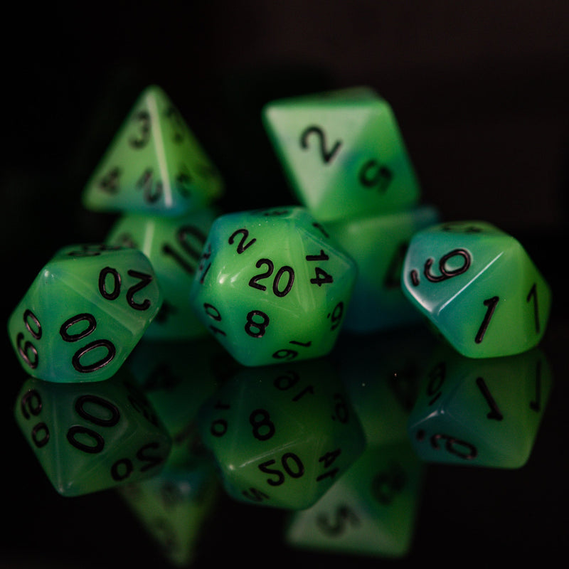 Load image into Gallery viewer, Blue Lagoon Cocktail Acrylic Dice Set
