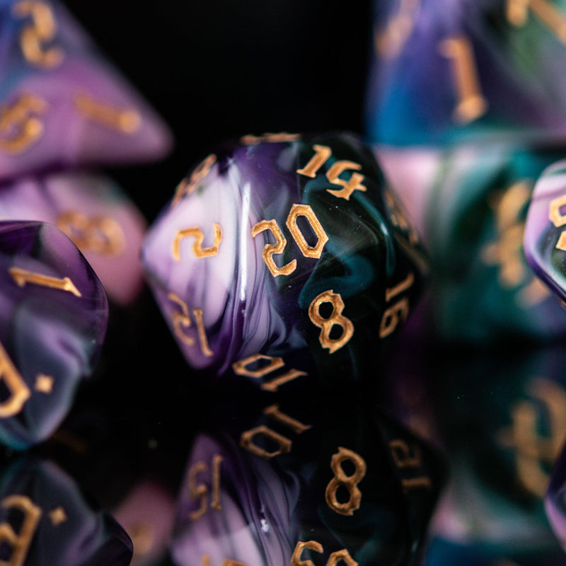 Load image into Gallery viewer, Rogue Class Acrylic Dice Set
