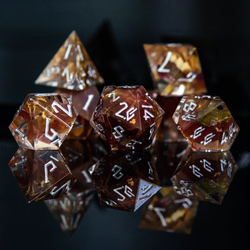 Load image into Gallery viewer, Wilted Rose Sharp-Edged Resin Dice Set
