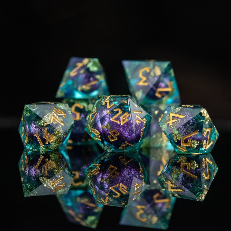 Load image into Gallery viewer, Siren&#39;s Treasure Liquid Core Dice Set
