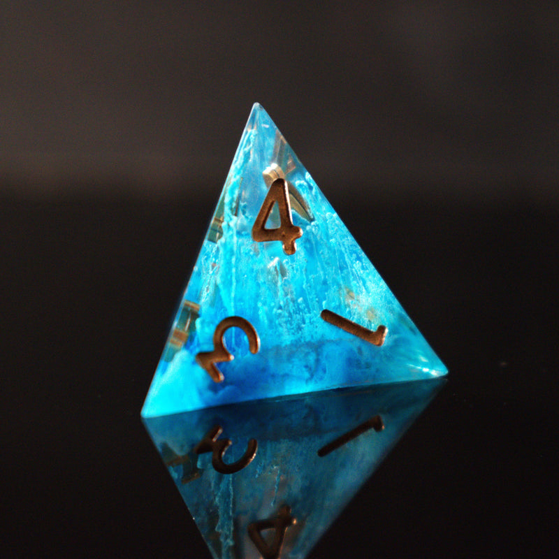 Load image into Gallery viewer, Shape of Water Sharp-Edged Resin Dice Set
