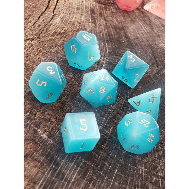 Load image into Gallery viewer, Aqua Blue Cat&#39;s Eye Stone Dice Set
