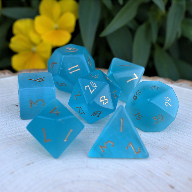 Load image into Gallery viewer, Aqua Blue Cat&#39;s Eye Stone Dice Set
