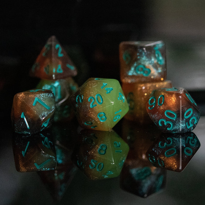 Load image into Gallery viewer, Extraterrestrial Acrylic Dice Set
