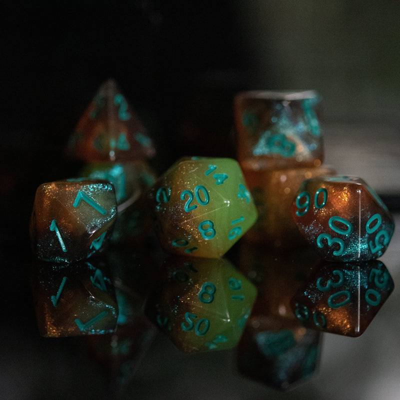 Load image into Gallery viewer, Extraterrestrial Acrylic Dice Set
