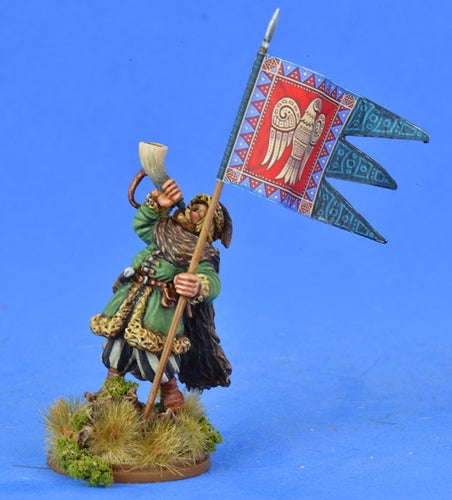 SWBB12 Pagan Rus Warbanner Bearer