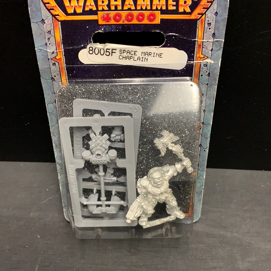 Warhammer 40,000 Space Marine Chaplain (8005F) (METAL) (Out of Print) (NEW) (SEALED)