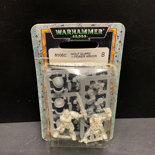 Warhammer 40,000 Wolf Guard in Power Armor (8006C) (METAL / PLASTIC) (Out of Print) (NEW) (SEALED)