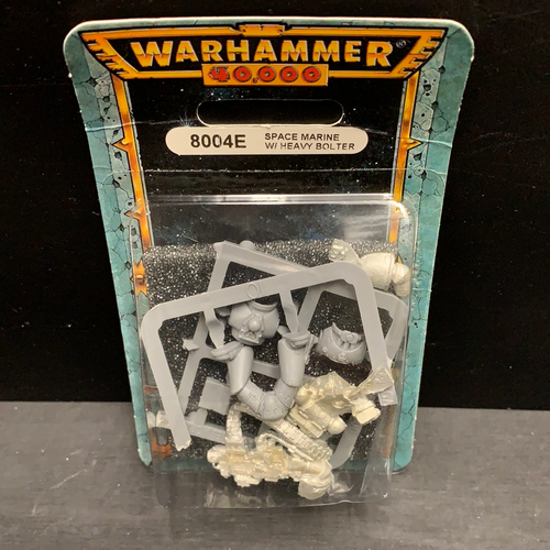 Warhammer 40,000 Space Marine w/ Heavy Bolter (8004E) (METAL AND PLASTIC) (Out of Print) (NEW) (SEALED)